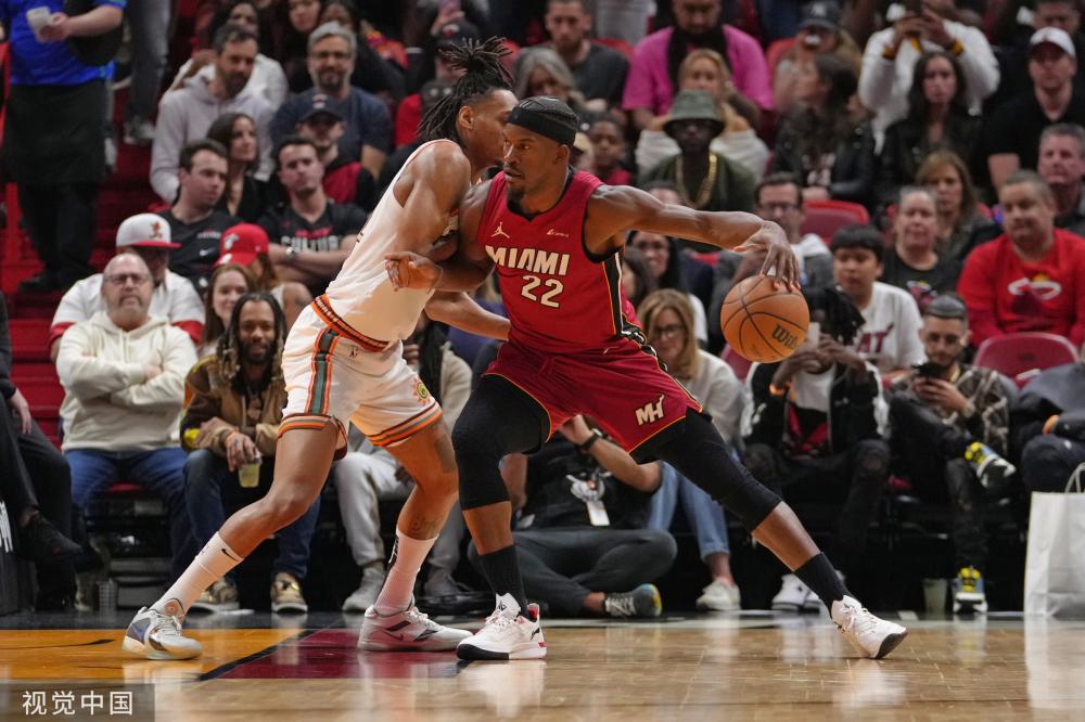 整不仅彰显 整不仅彰显